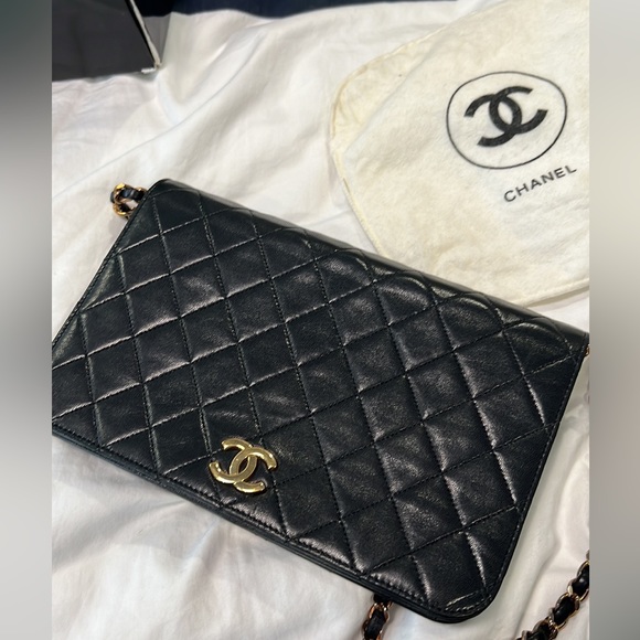 Authentic CHANEL Vintage Full flap - Picture 11 of 11